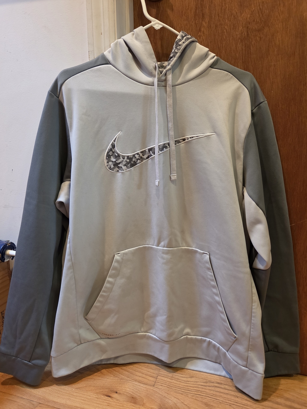 Nike Men's Two-Tone Light Gray Camo Crewneck Hoodie